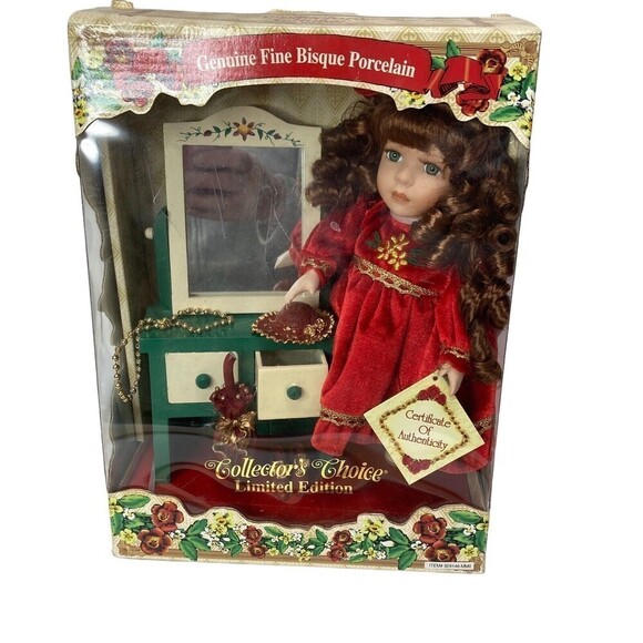 Collector's Choice Genuine Fine Bisque Porcelain Doll Commode‎ Certificate NIB - Picture 1 of 12